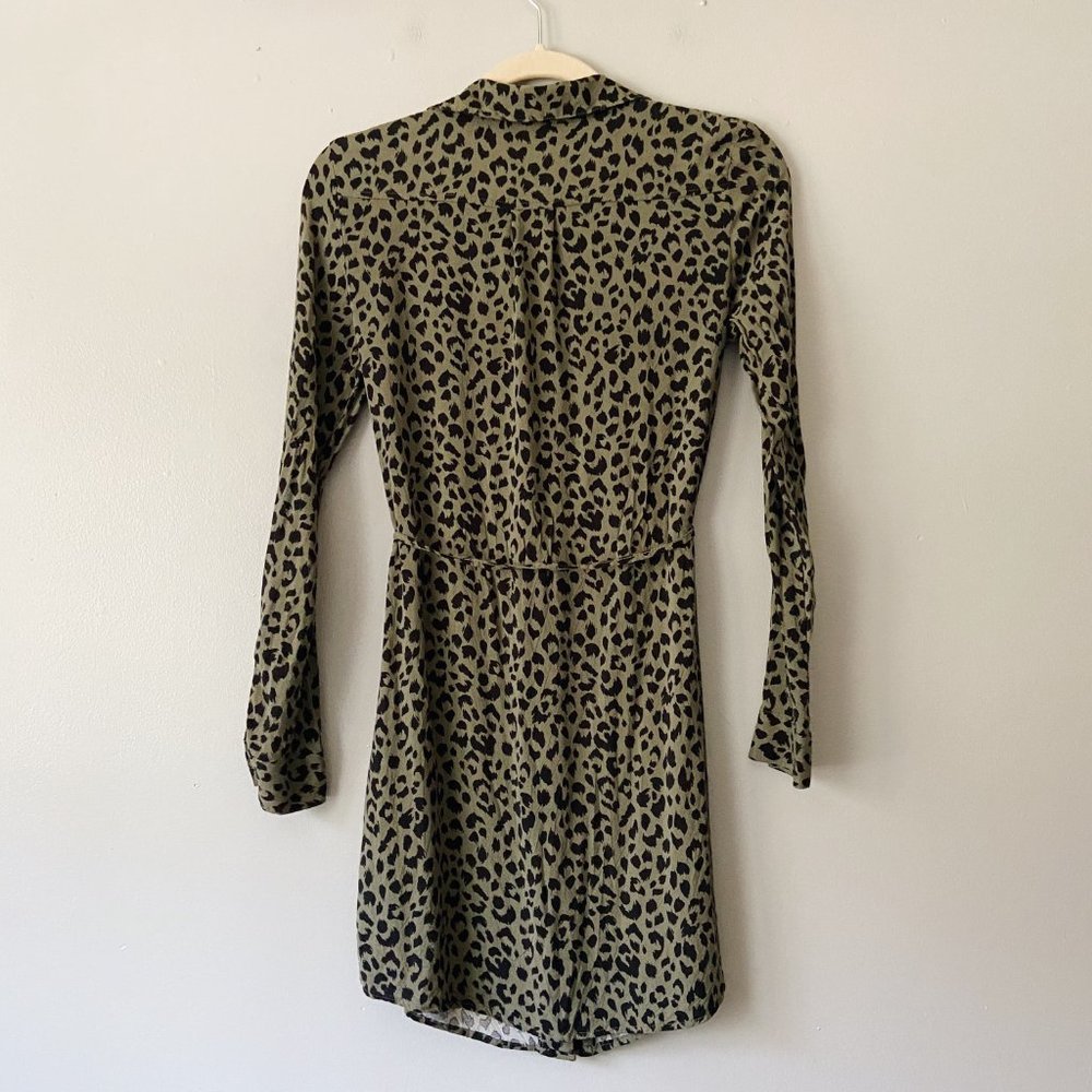H&M Green Leopard Print Shirt Mini Button Dress - Picture 3 of 4
